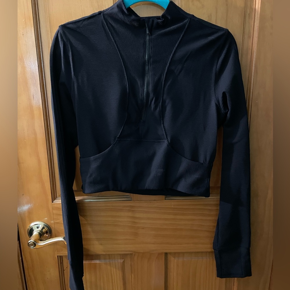 Active wear long sleeve half zip